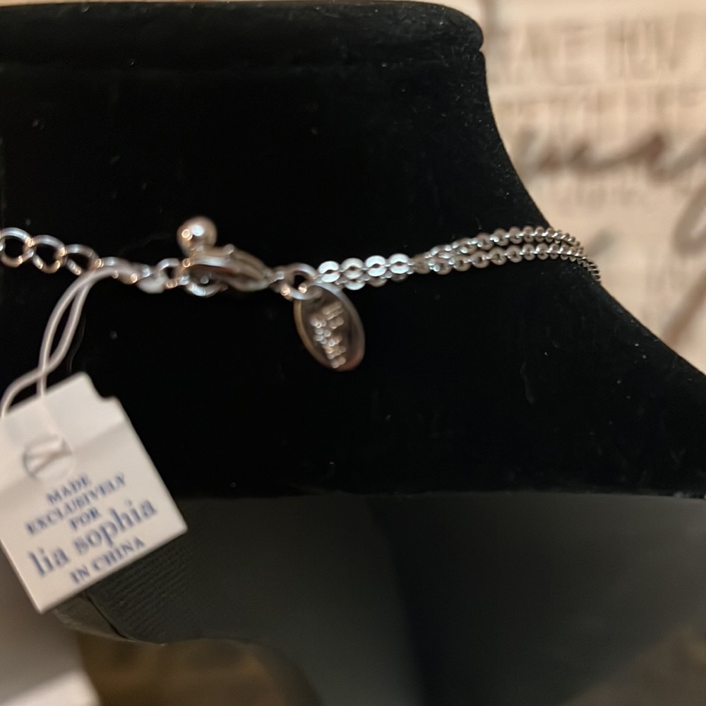 Necklace - Picture 3 of 4